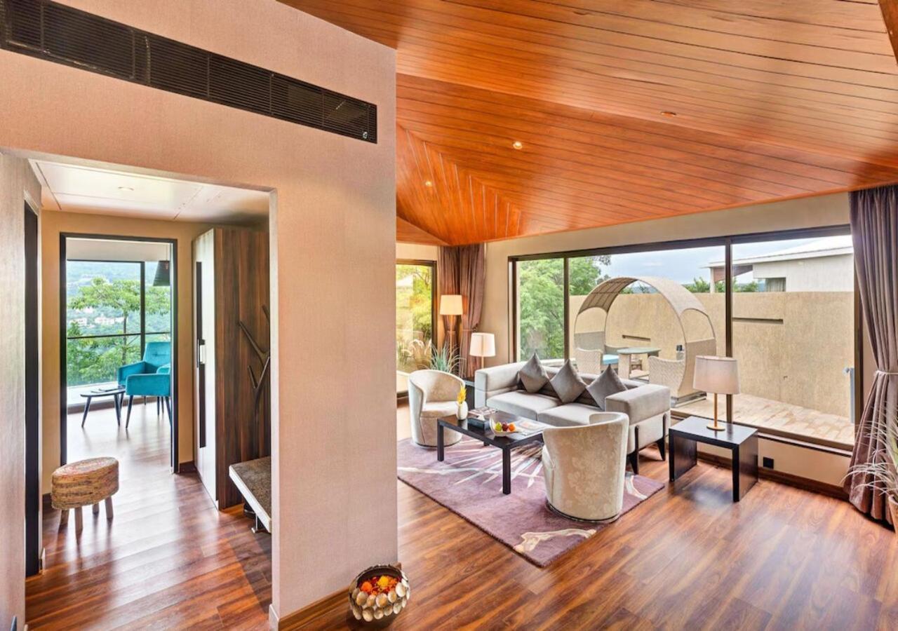 Aveda Suites At Aamby Valley City Лонавла Екстер'єр фото